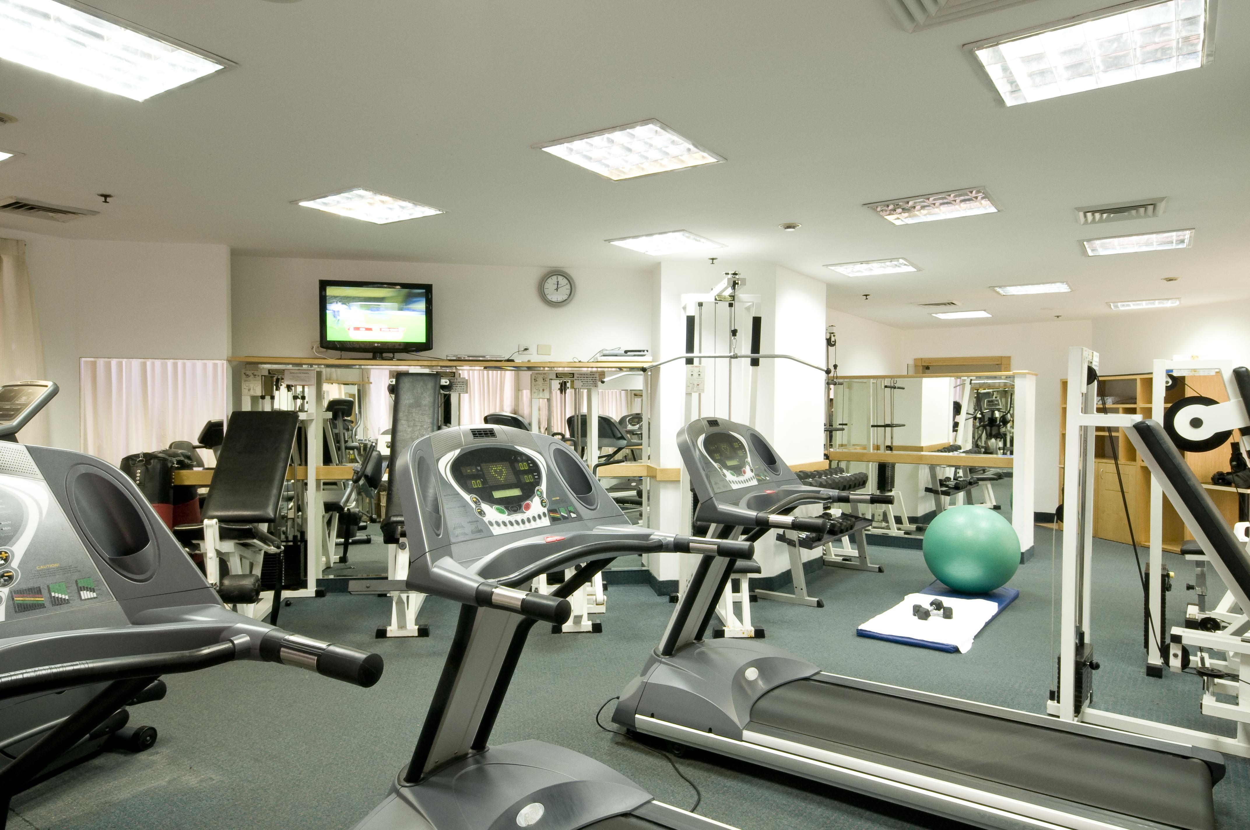 Leonardo Club Hotel Dead Sea Neve Zohar Exterior photo A gym in a hotel