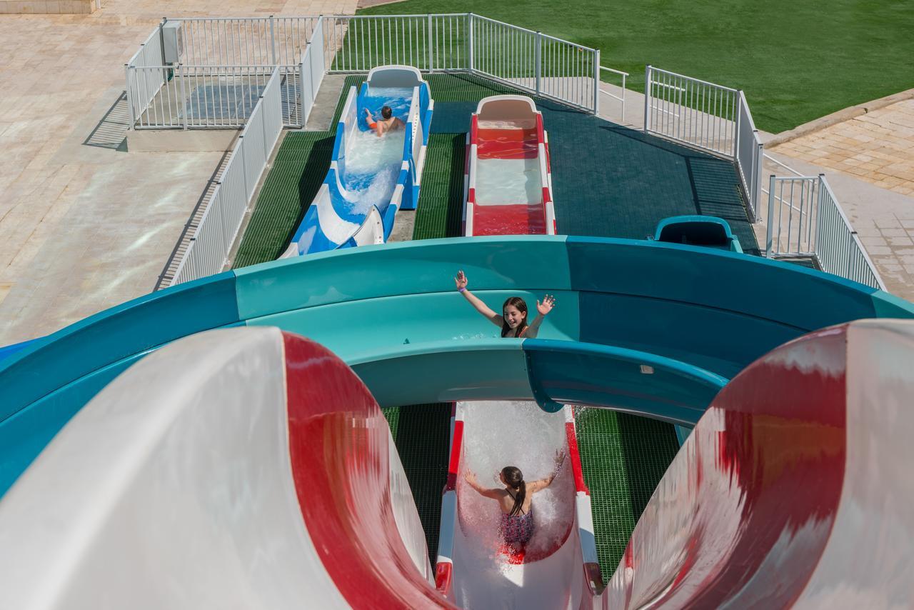 Leonardo Club Hotel Dead Sea Neve Zohar Exterior photo The water park
